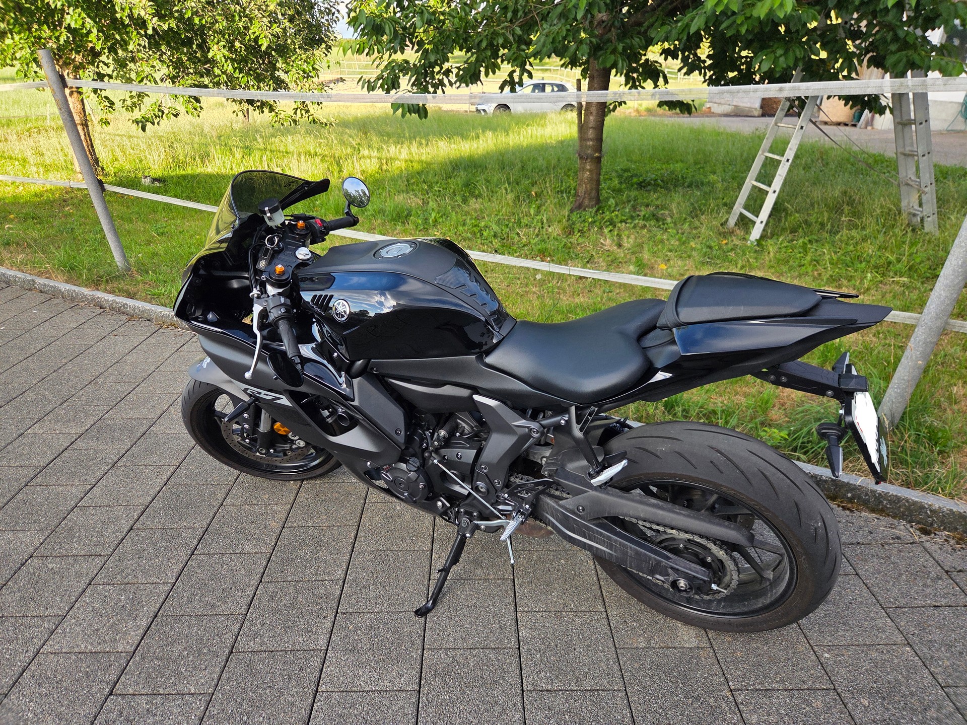 YAMAHA YZF-R7 (35kW)-image-1