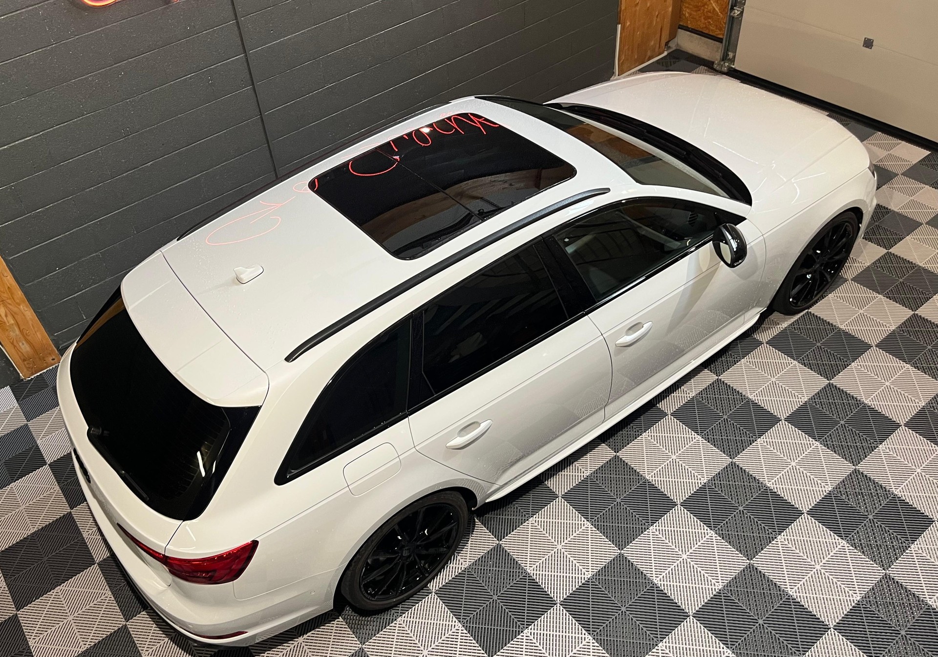 AUDI S4 Avant 3.0 TFSI quattro tiptronic-image-4