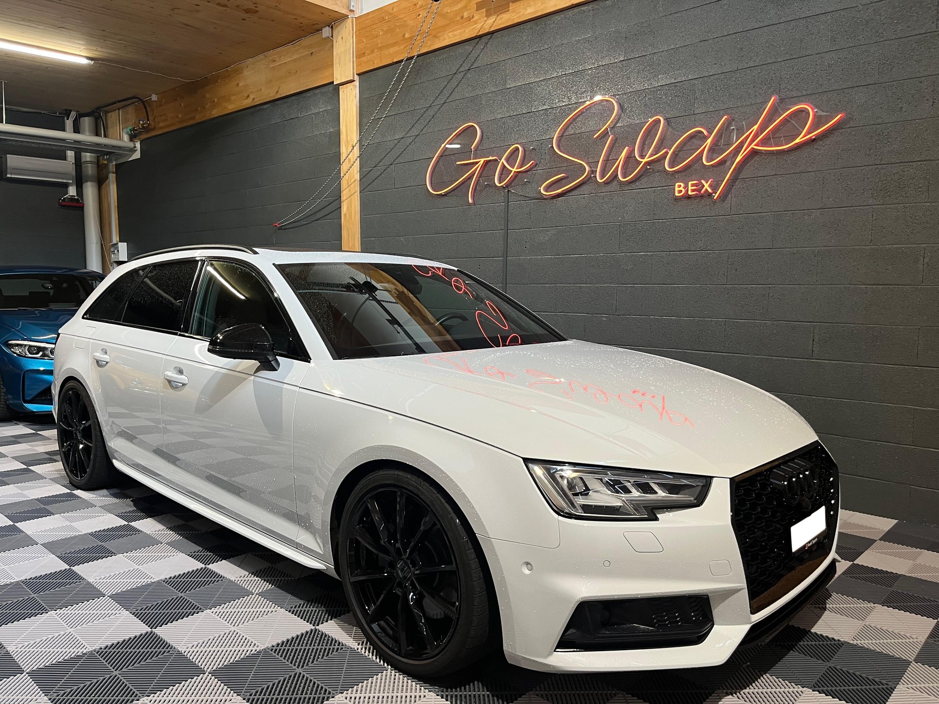AUDI S4 Avant 3.0 TFSI quattro tiptronic-showroom-element-2