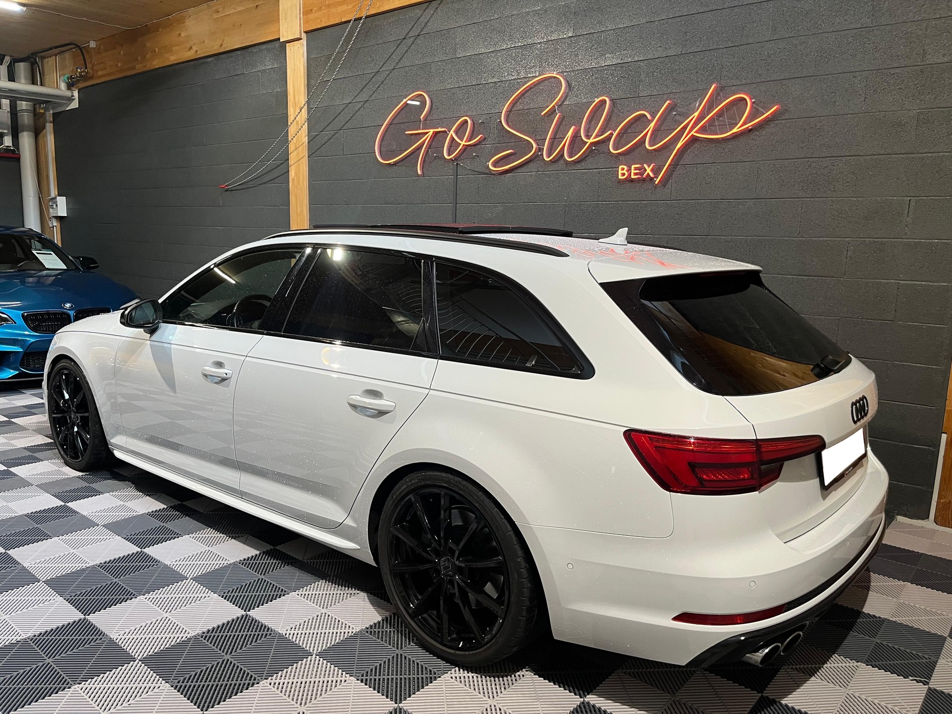 AUDI S4 Avant 3.0 TFSI quattro tiptronic-image-9