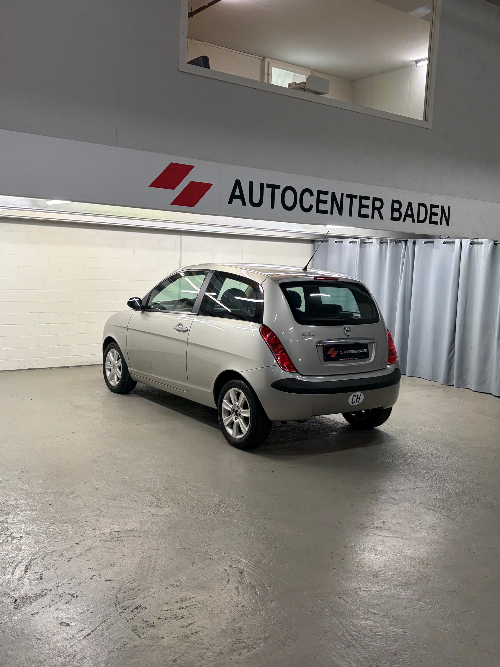 LANCIA Ypsilon 1.4 16V Oro-image-5