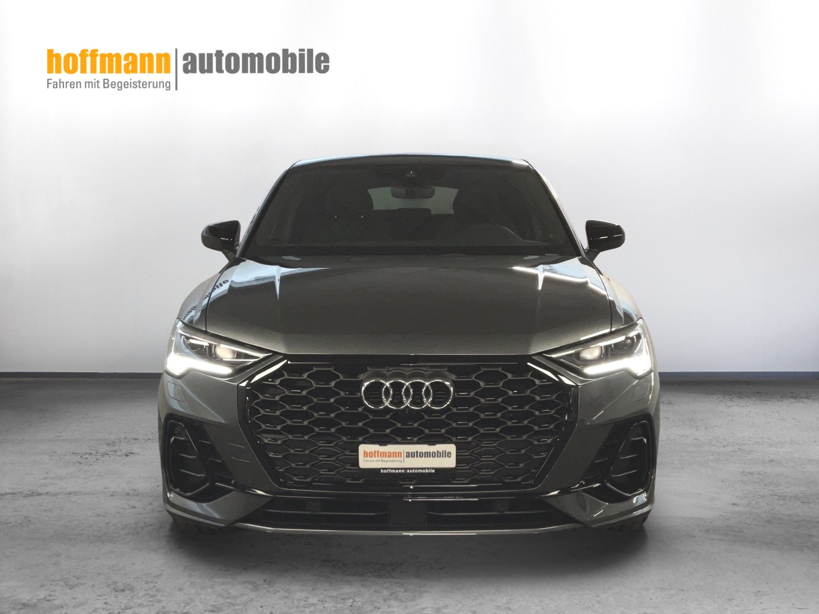 AUDI Q3 Sportback 35 TFSI S line S-tronic-showroom-element-1