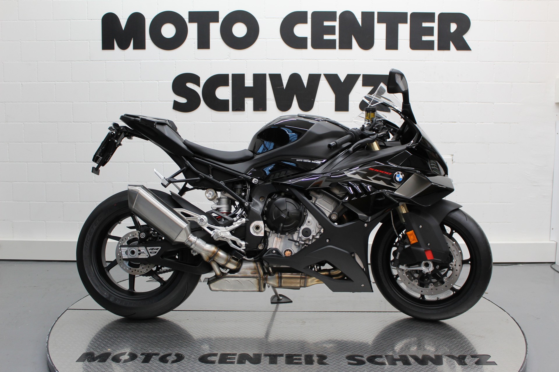 BMW S 1000 RR-image-0