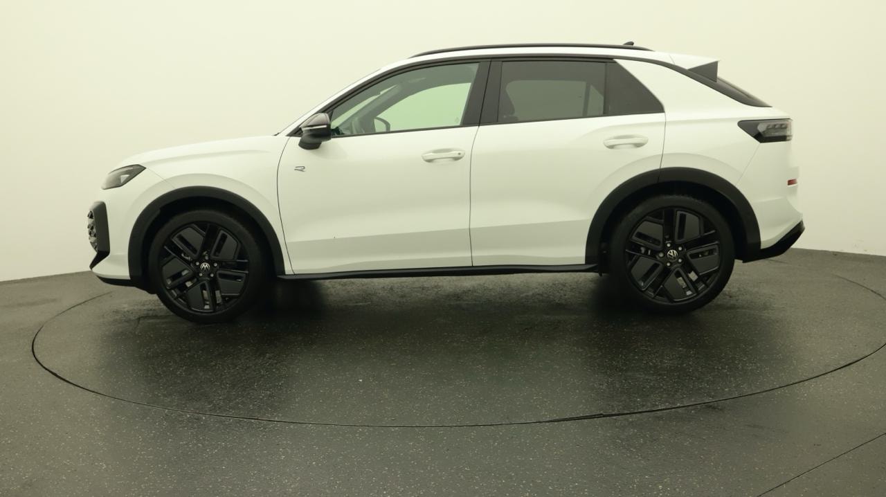 VW T-Roc 1.5 eTSI mHEV R-Line DSG-showroom-element-1