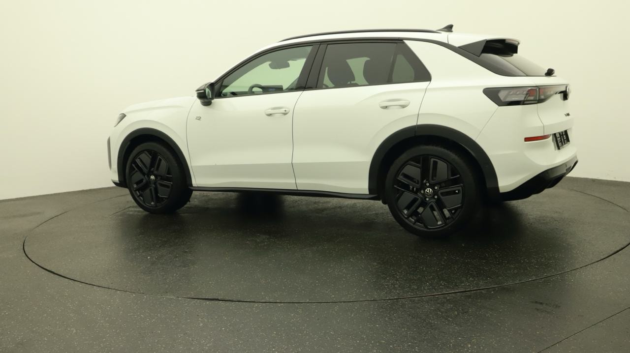 VW T-Roc 1.5 eTSI mHEV R-Line DSG-showroom-element-2