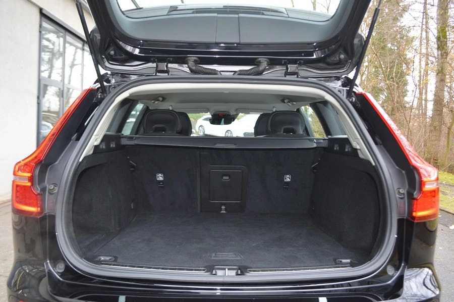VOLVO V60 B3 Benzin Mild Hybrid Momentum Light Geartronic-image-9