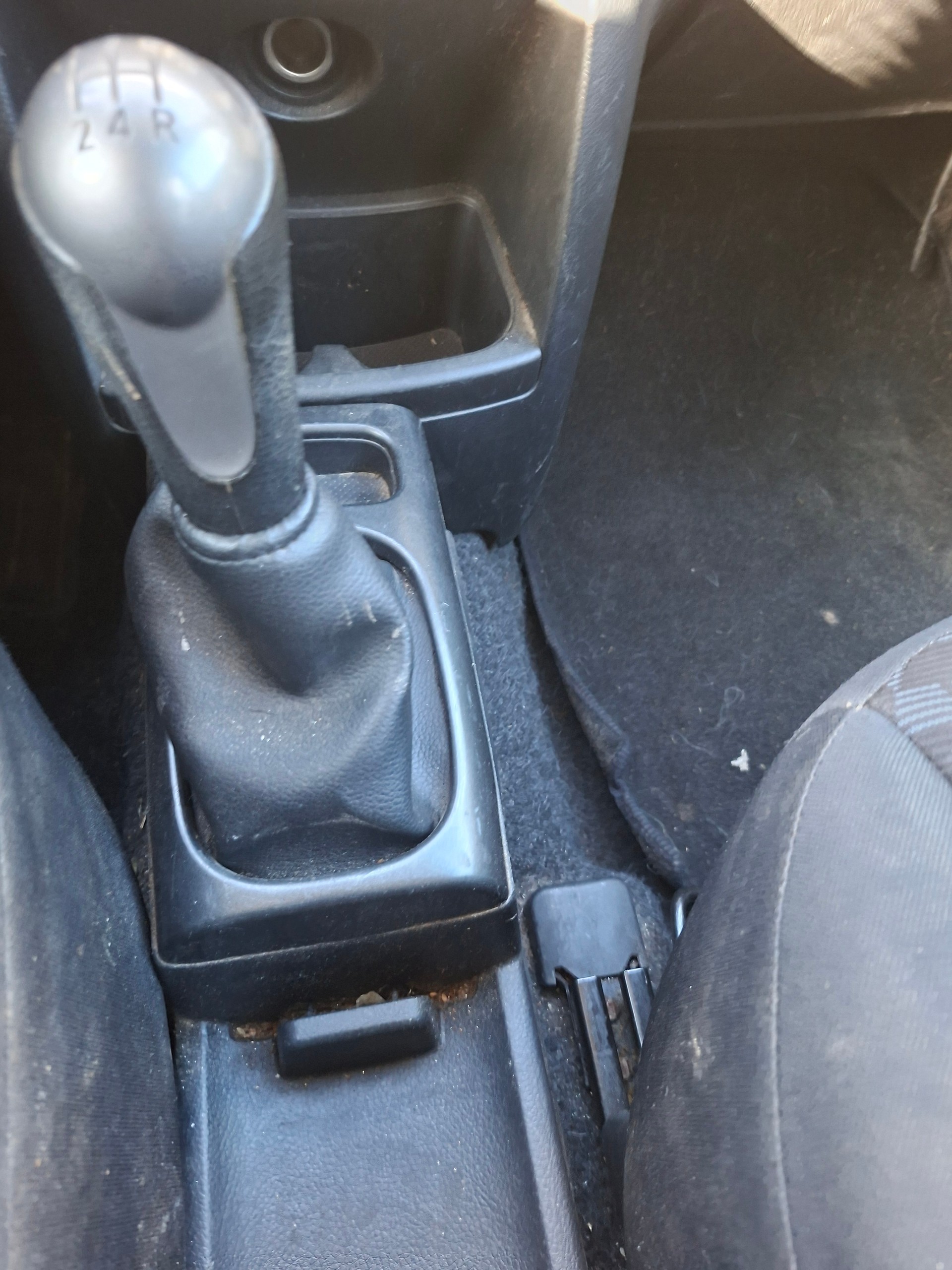 NISSAN Note 1.4 visia-image-4
