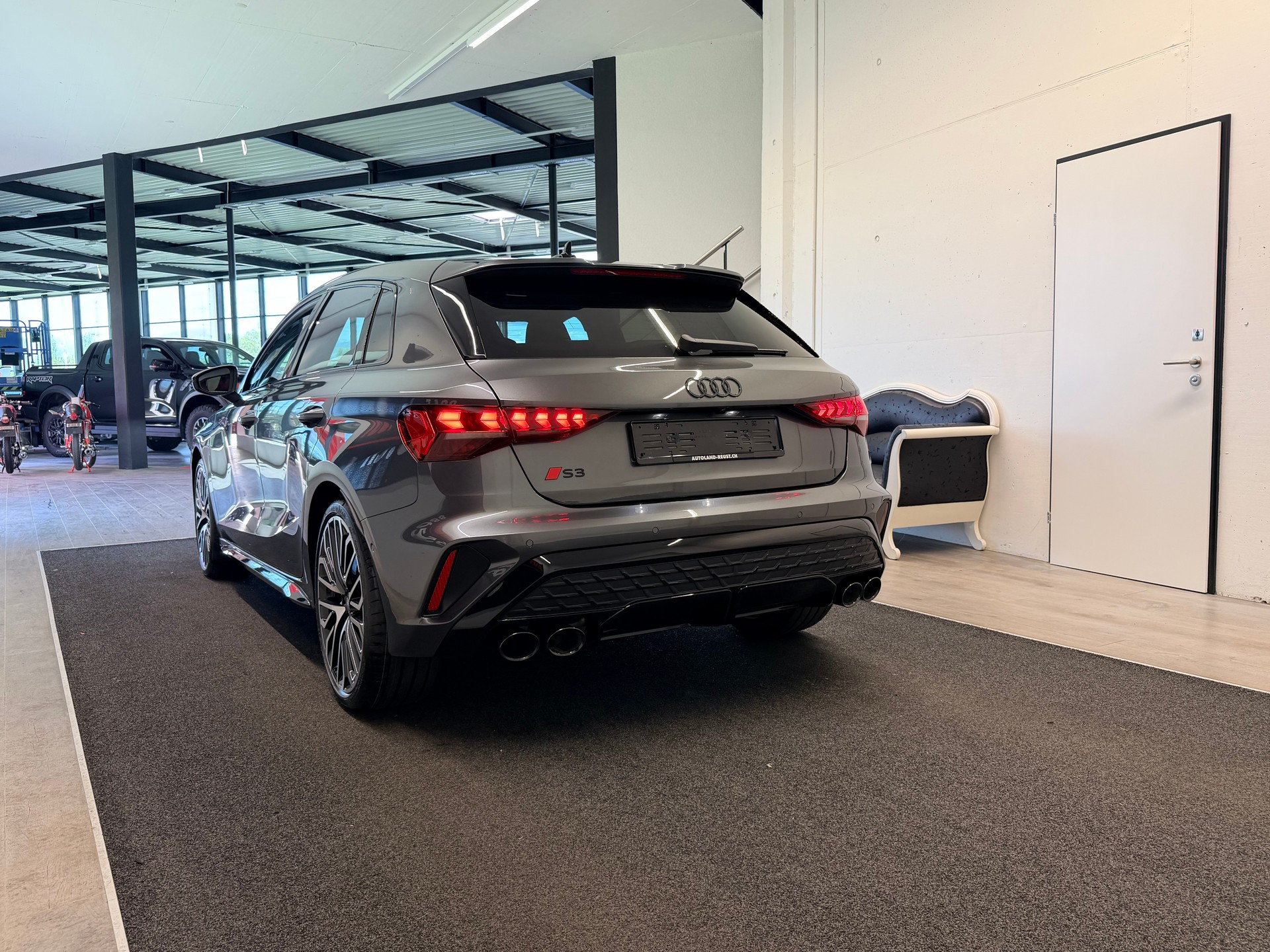 AUDI S3 Sportback TFSI quattro S-tronic-image-7