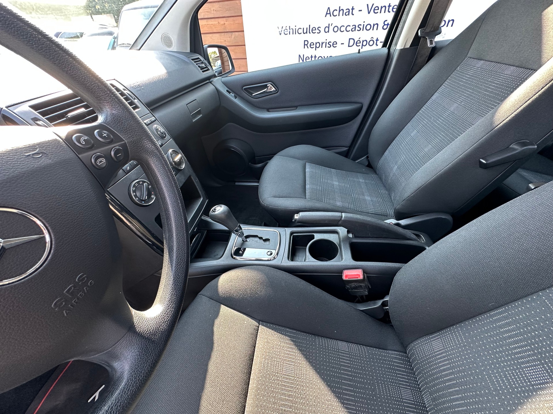 MERCEDES-BENZ A 160 (150) Avantgarde Autotronic-image-17