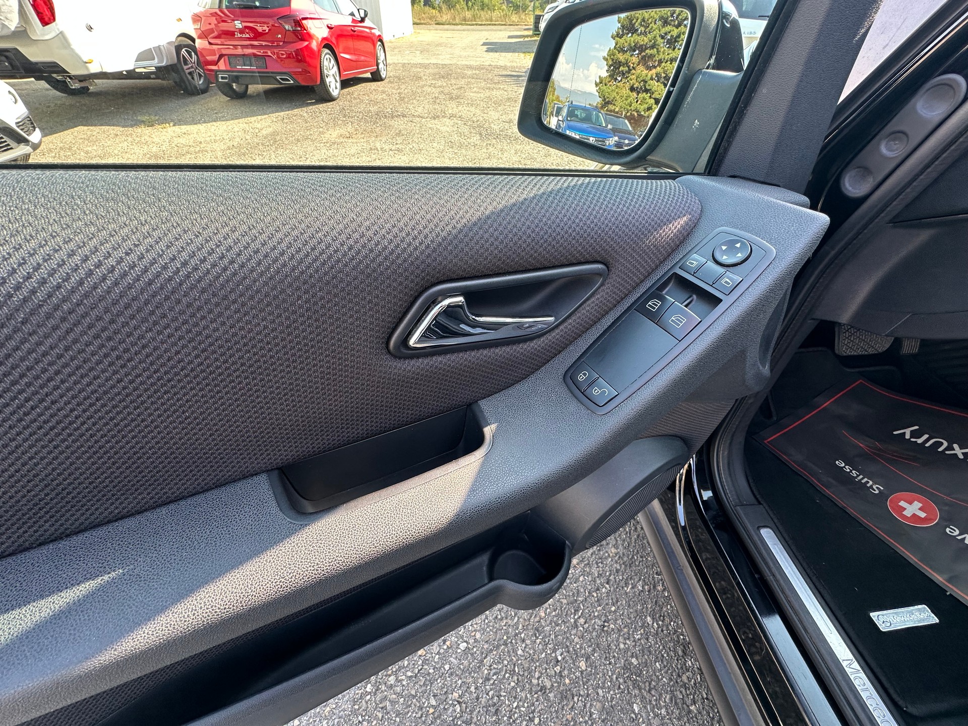 MERCEDES-BENZ A 160 (150) Avantgarde Autotronic-image-13