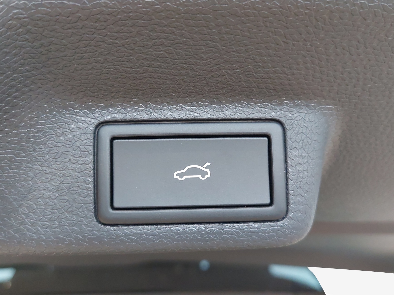 VW ID.Buzz LWB Pro-image-12