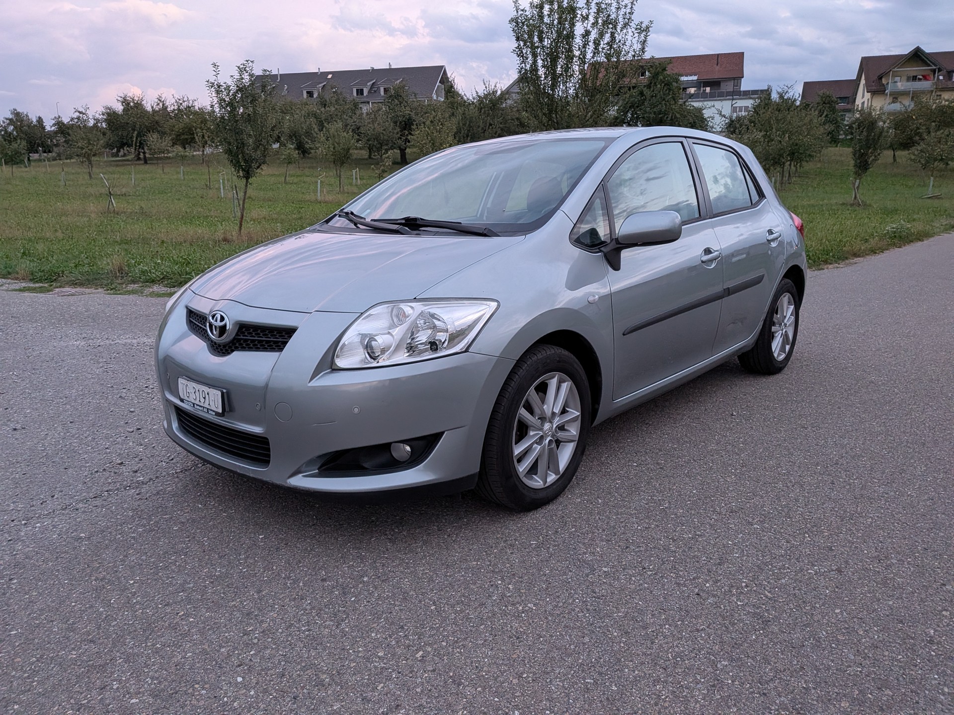 TOYOTA Auris 1.6 Linea Sol-showroom-element-2