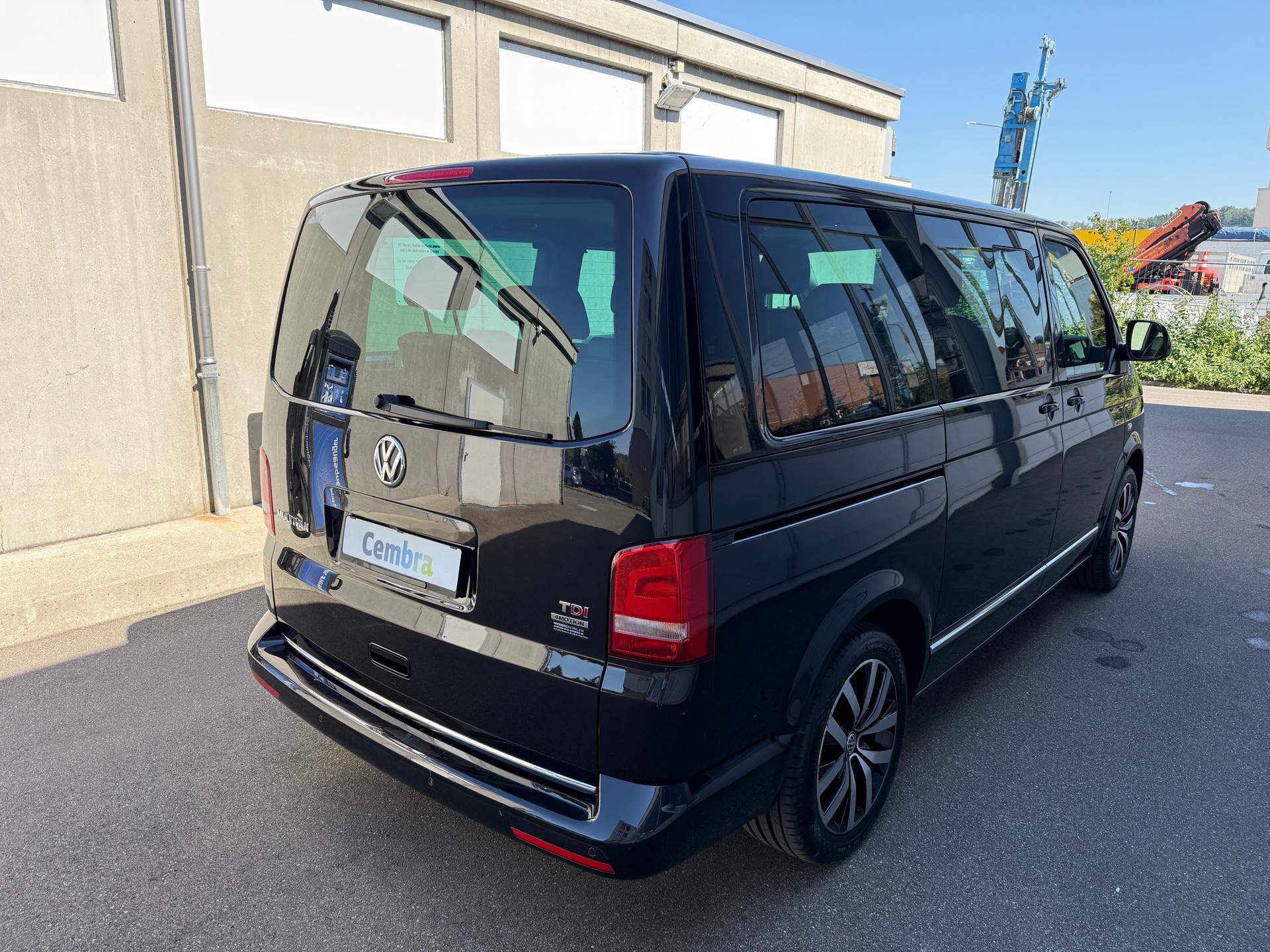 VW T5 Multivan 2.0 Bi-TDI CR Highline 4Motion DSG *AB MFK *Abnehmb. AHK *Leder *Standheizung *8 Fach bereift *Elektr.Schiebetüren-image-3