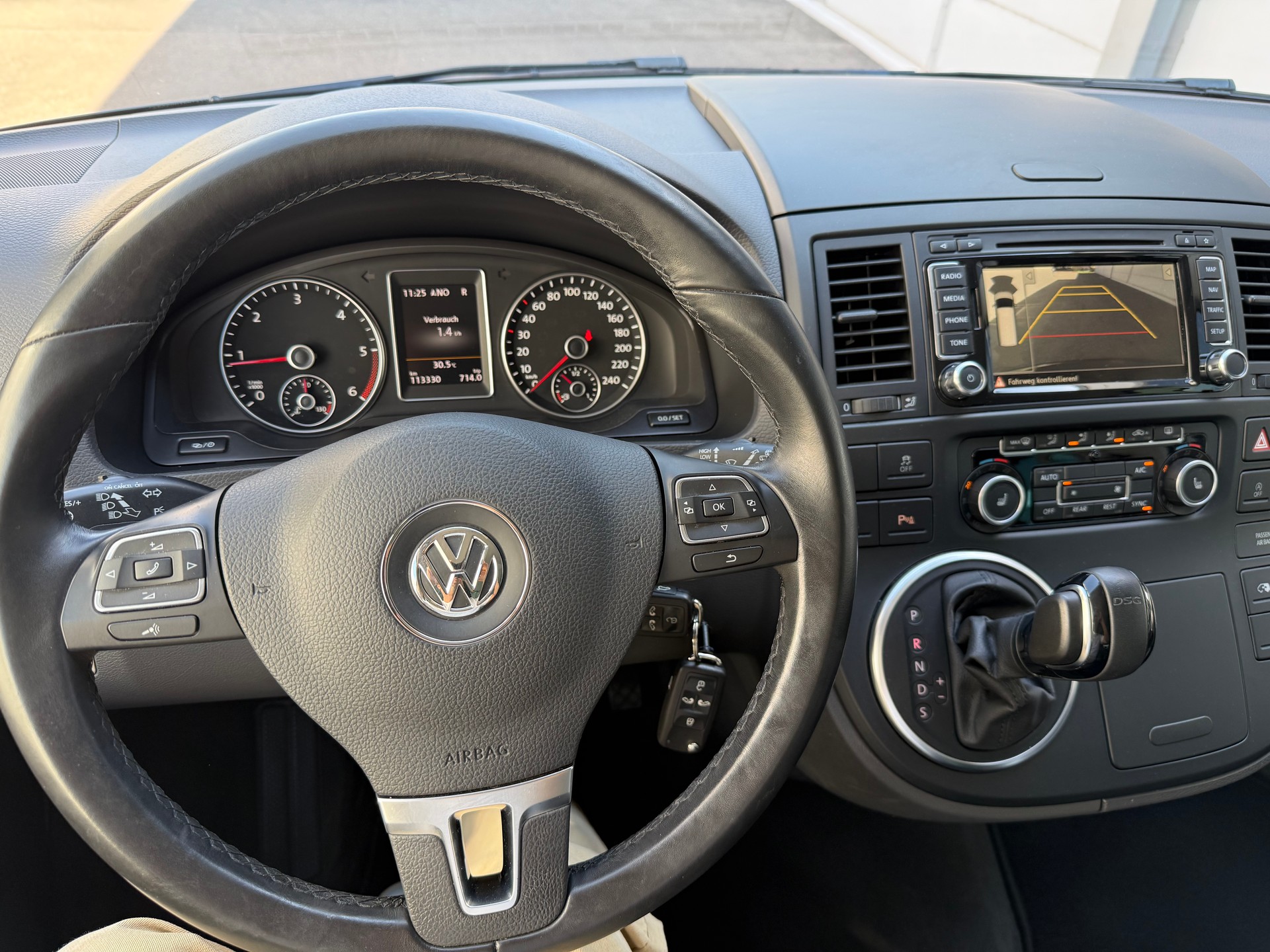 VW T5 Multivan 2.0 Bi-TDI CR Highline 4Motion DSG *AB MFK *Abnehmb. AHK *Leder *Standheizung *8 Fach bereift *Elektr.Schiebetüren-image-9