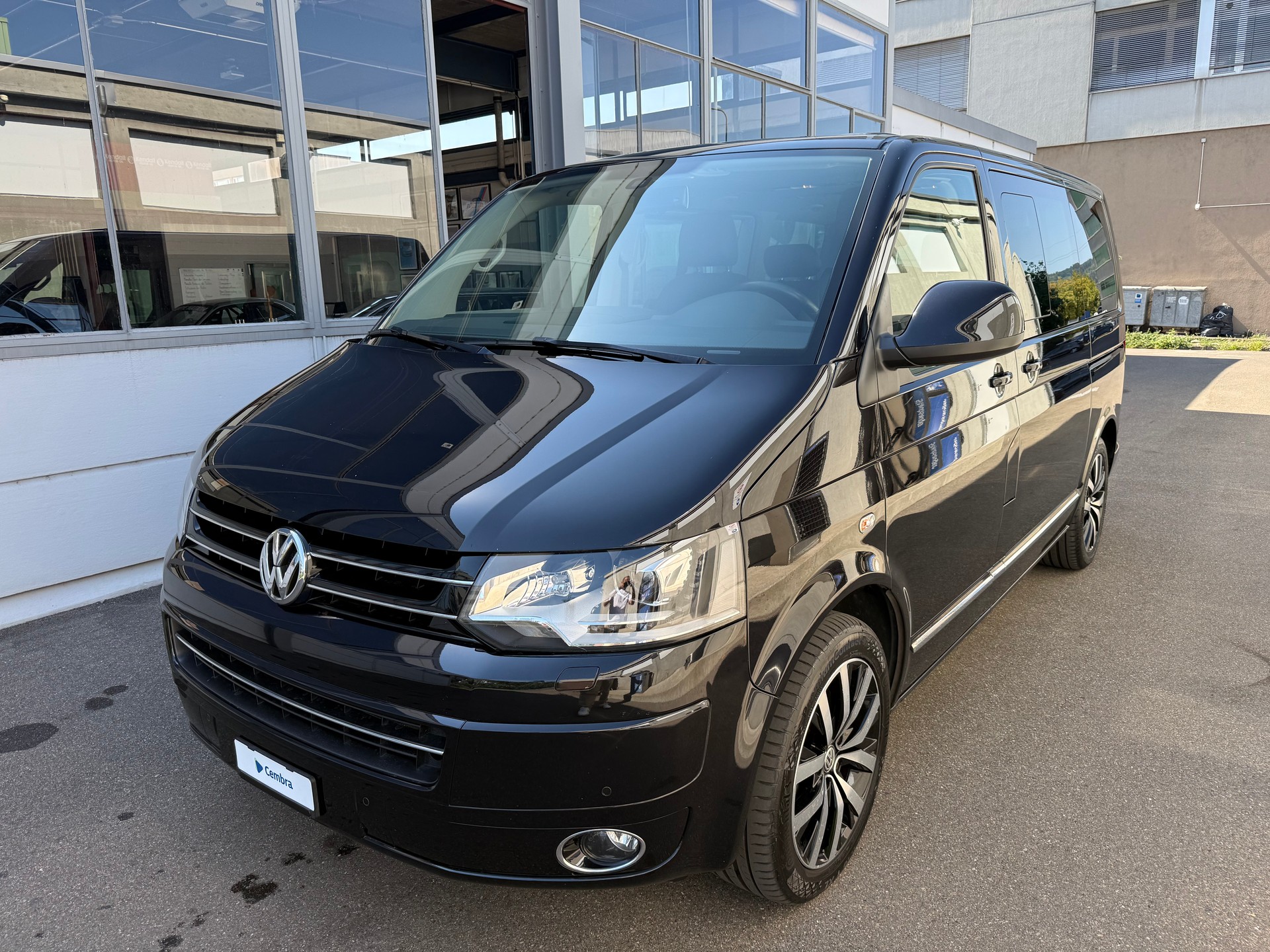 VW T5 Multivan 2.0 Bi-TDI CR Highline 4Motion DSG *AB MFK *Abnehmb. AHK *Leder *Standheizung *8 Fach bereift *Elektr.Schiebetüren