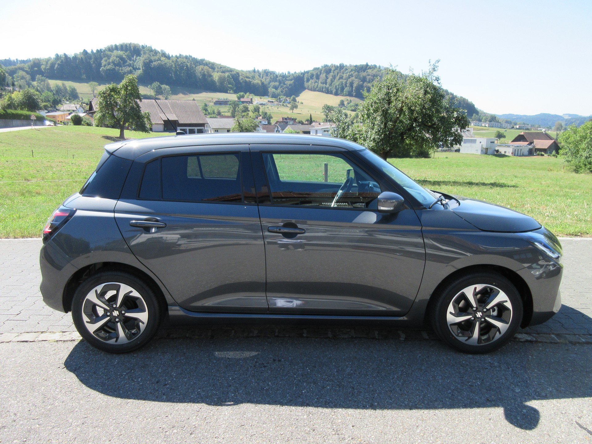 SUZUKI Swift 1.2 Compact Top Hybrid CVT