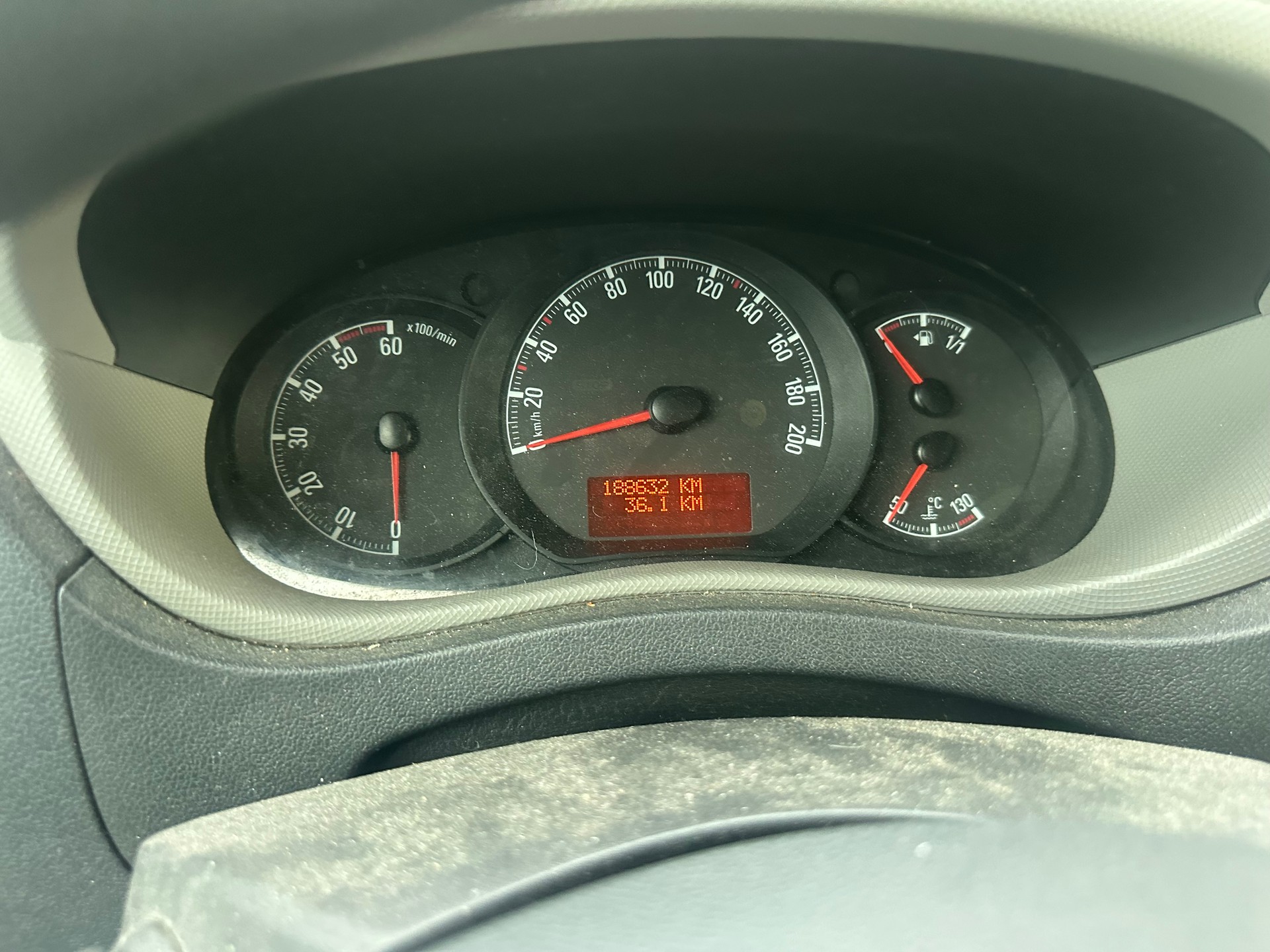 RENAULT Clio Grandtour 1.6 16V Exception Automatic-image-14