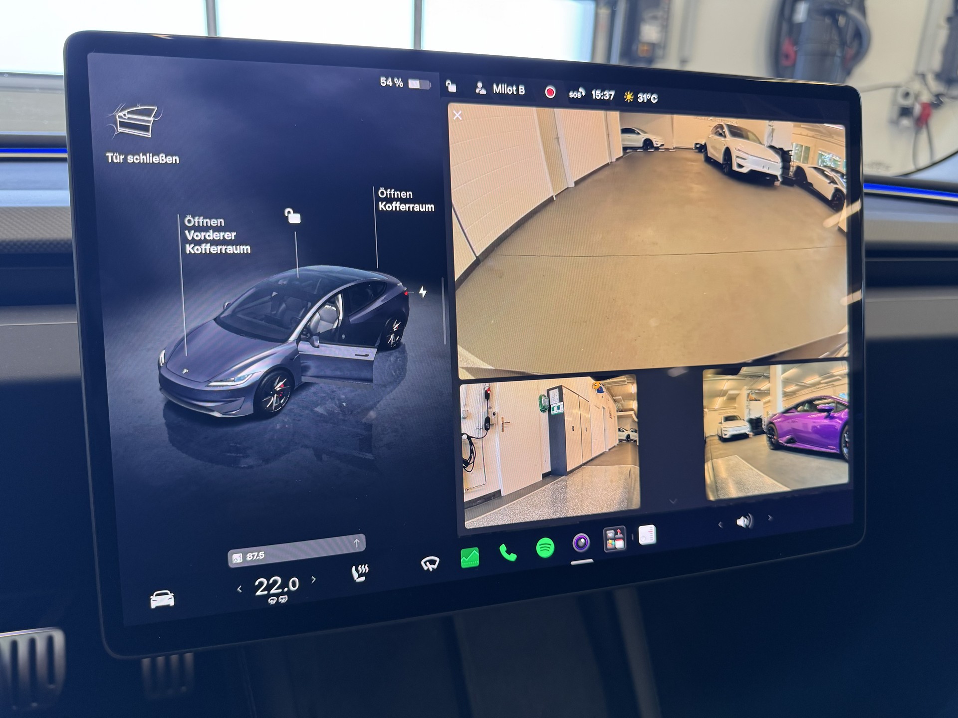 TESLA Model 3 Dual Motor Performance AWD CH Fahrzeug-image-13