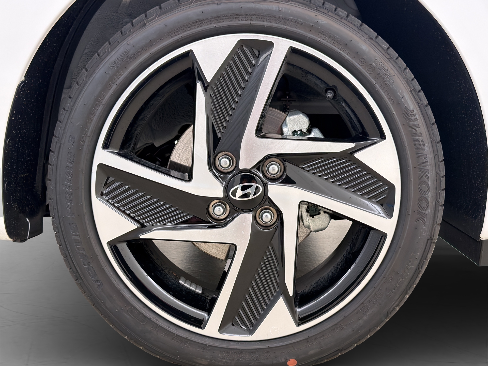 HYUNDAI i10 1.2 Vertex-showroom-element-3