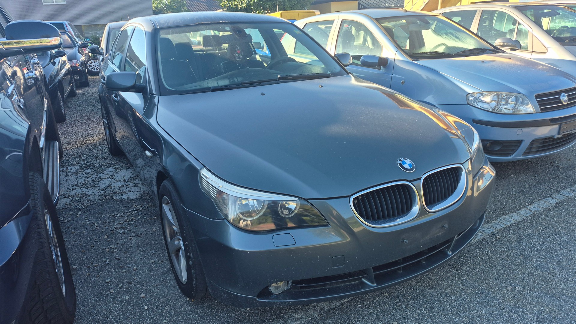 BMW 530xi Touring-image-2