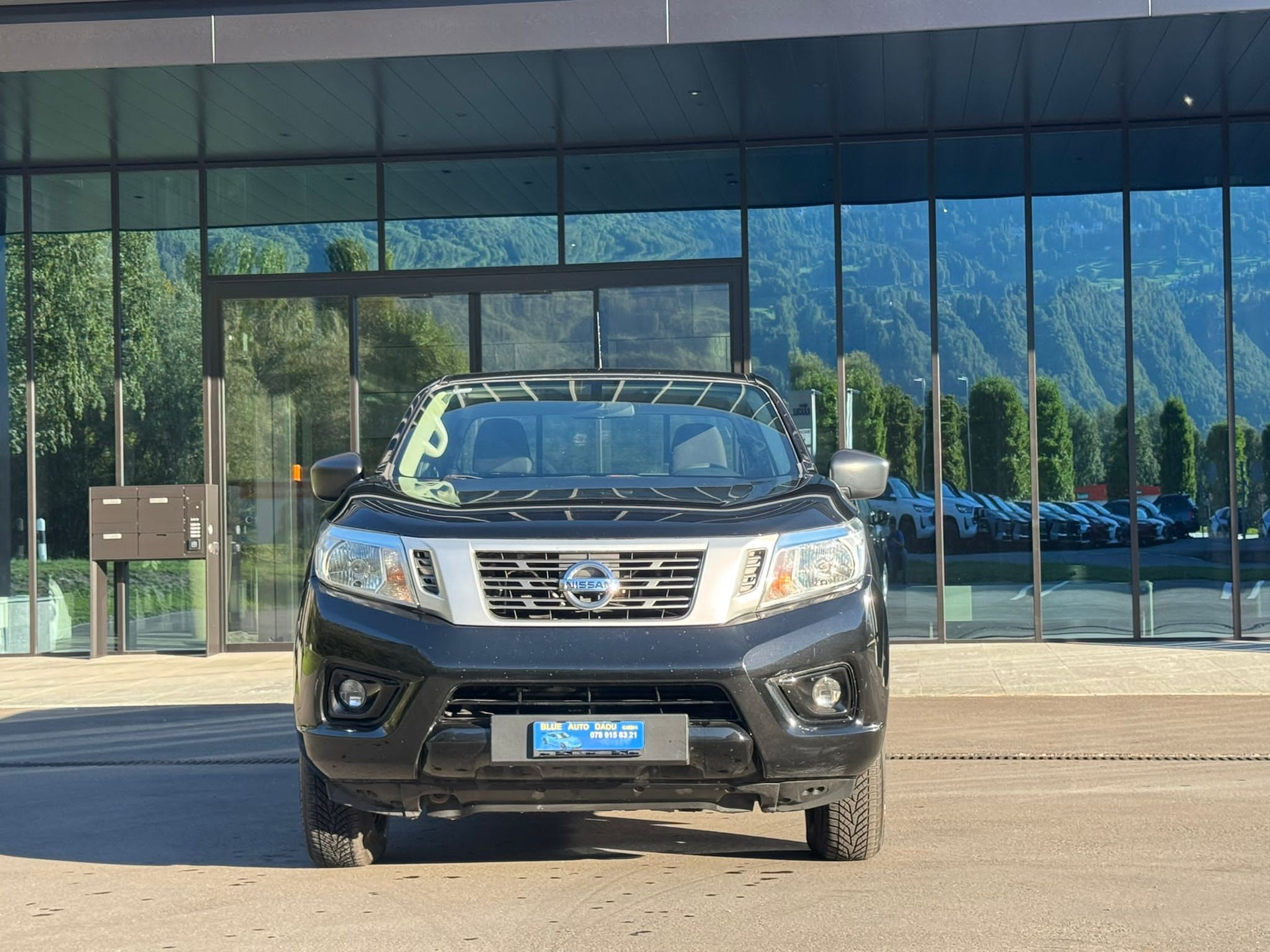 NISSAN Navara King Cab Visia 2.3 dCi 4WD