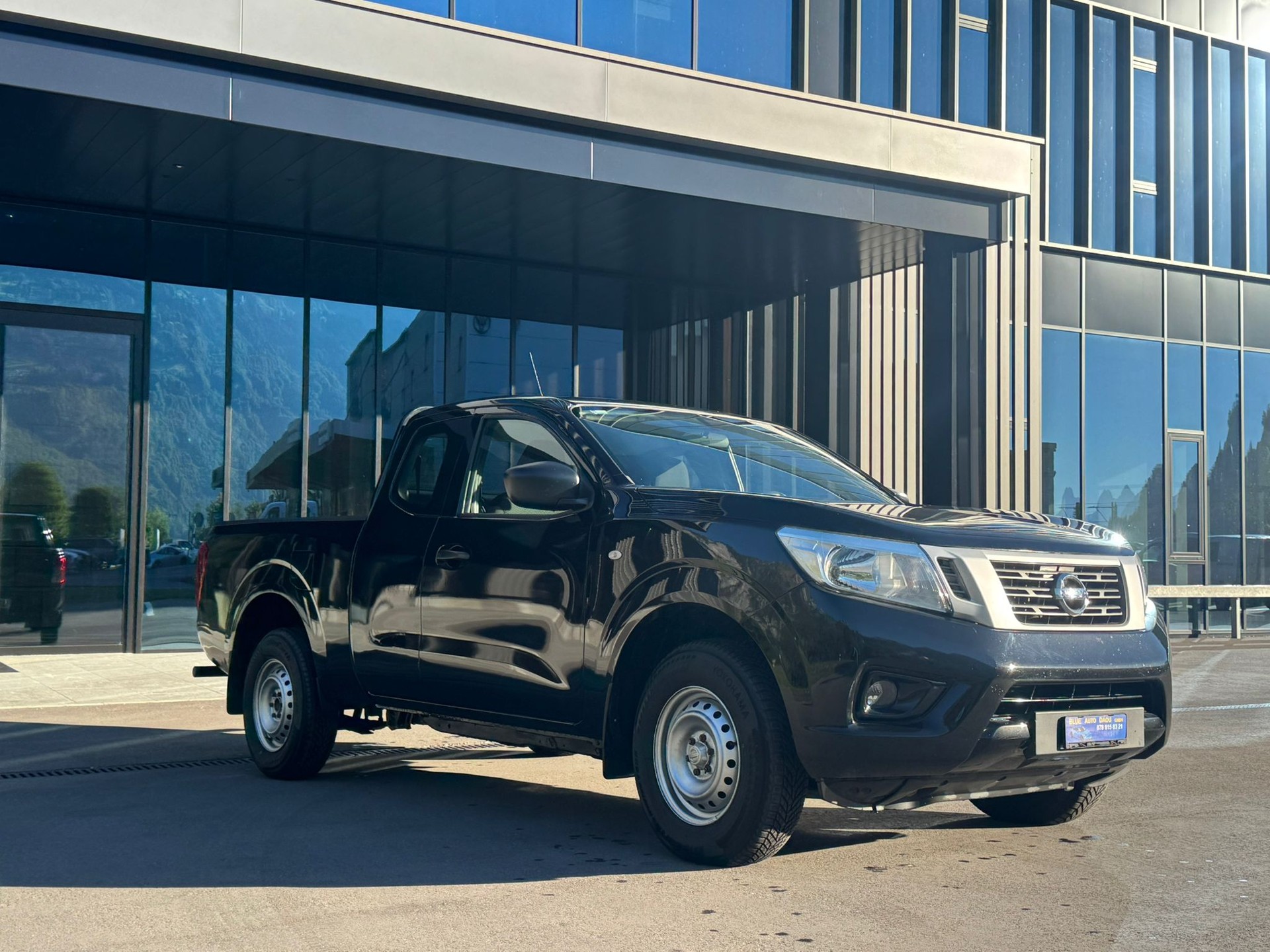 NISSAN Navara King Cab Visia 2.3 dCi 4WD-showroom-element-2