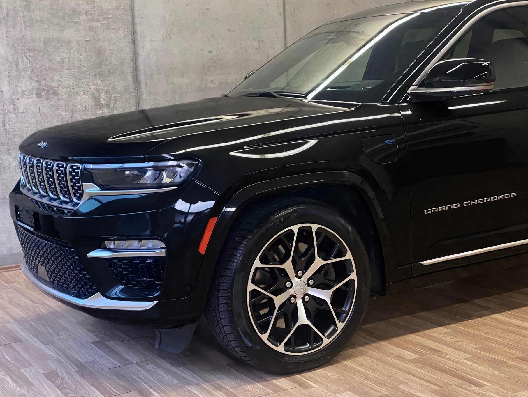 JEEP Grand Cherokee 2.0*Plug-in-Hybrid*Swiss*Summit Reserve*4xe*-image-23