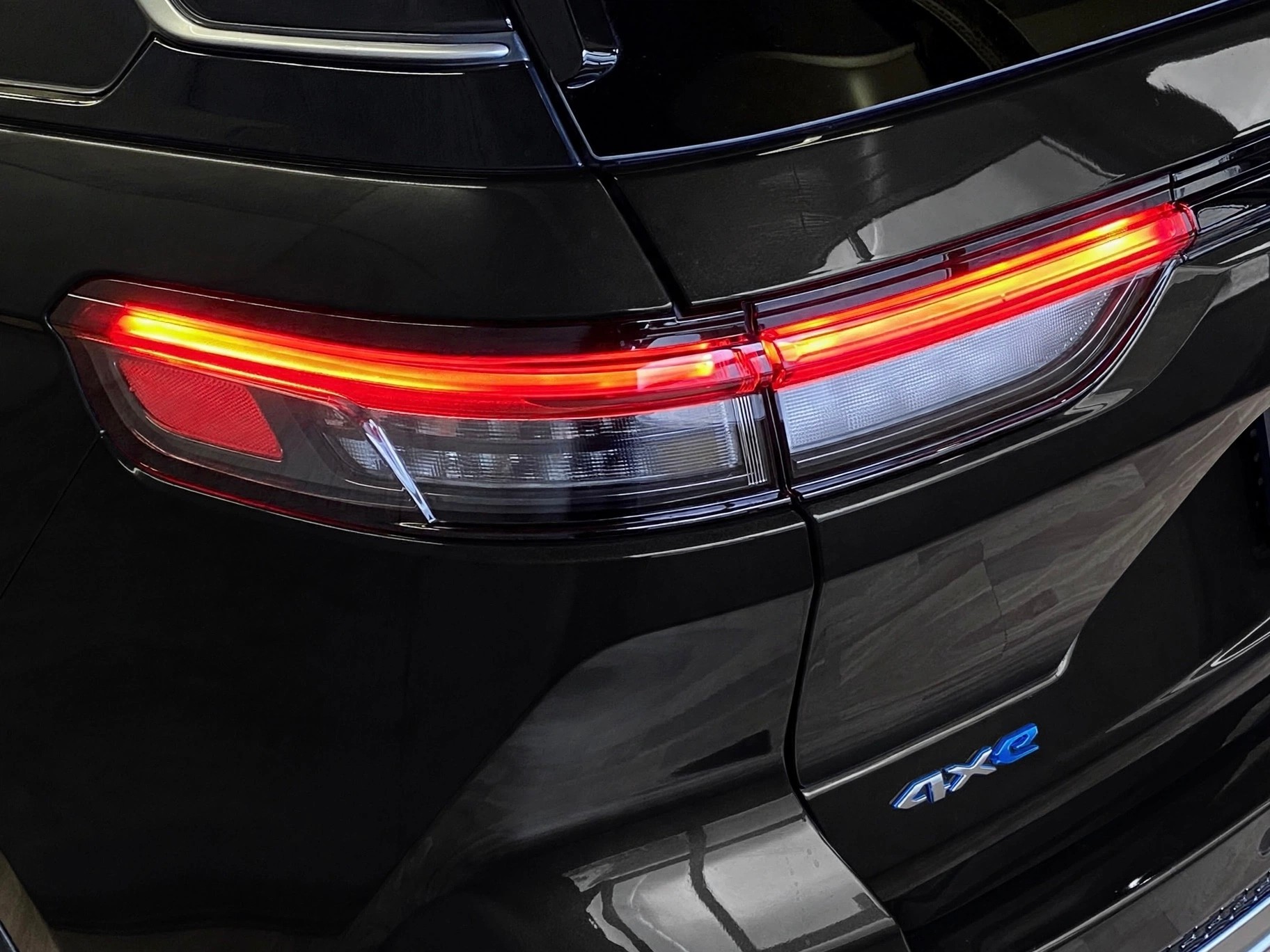 JEEP Grand Cherokee 2.0*Plug-in-Hybrid*Swiss*Summit Reserve*4xe*-image-31