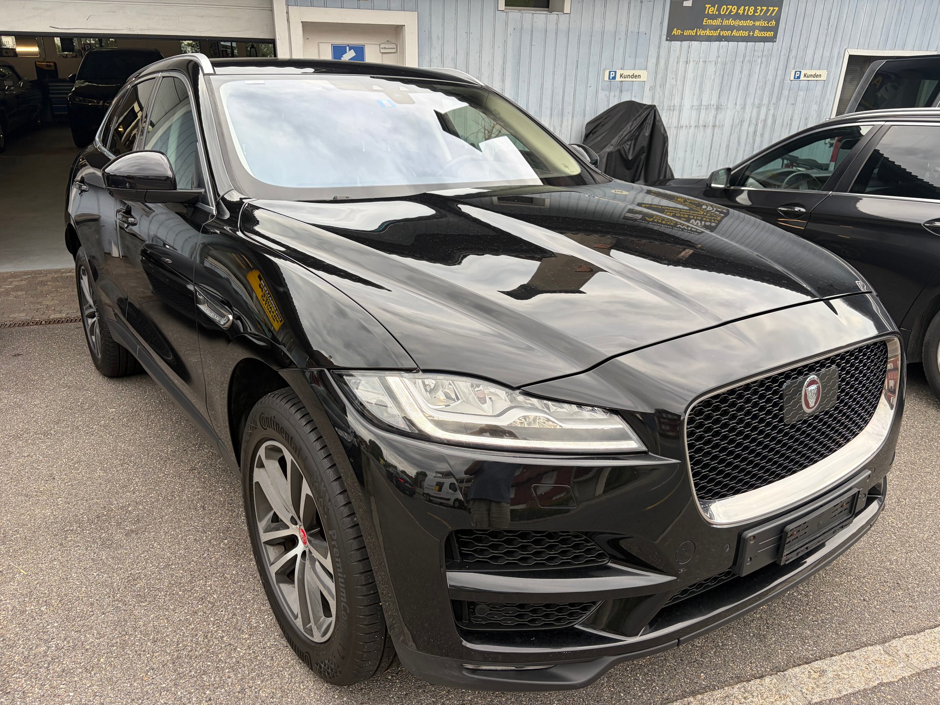 JAGUAR F-Pace 25t 2.0 Prestige AWD Automatik-showroom-element-2