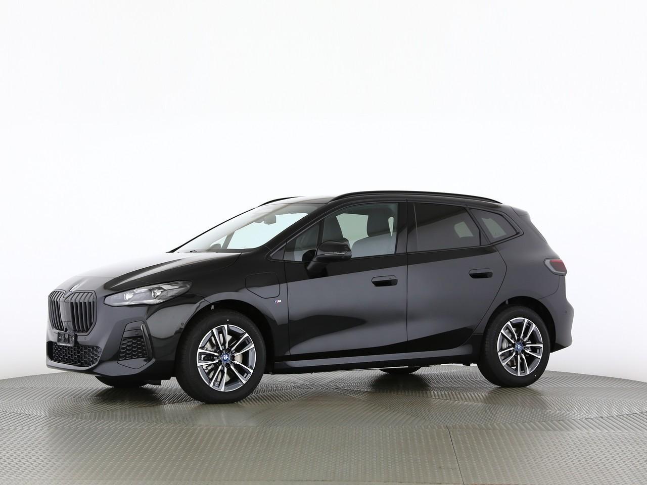 BMW 230e xDrive Active Tourer-showroom-element-1