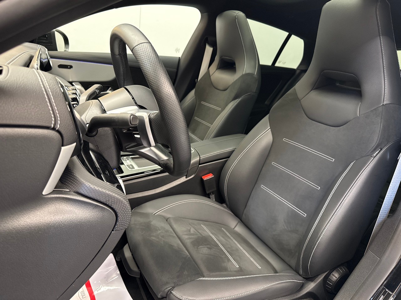 MERCEDES-BENZ CLA Shooting Brake 200 7G-DCT-showroom-element-2