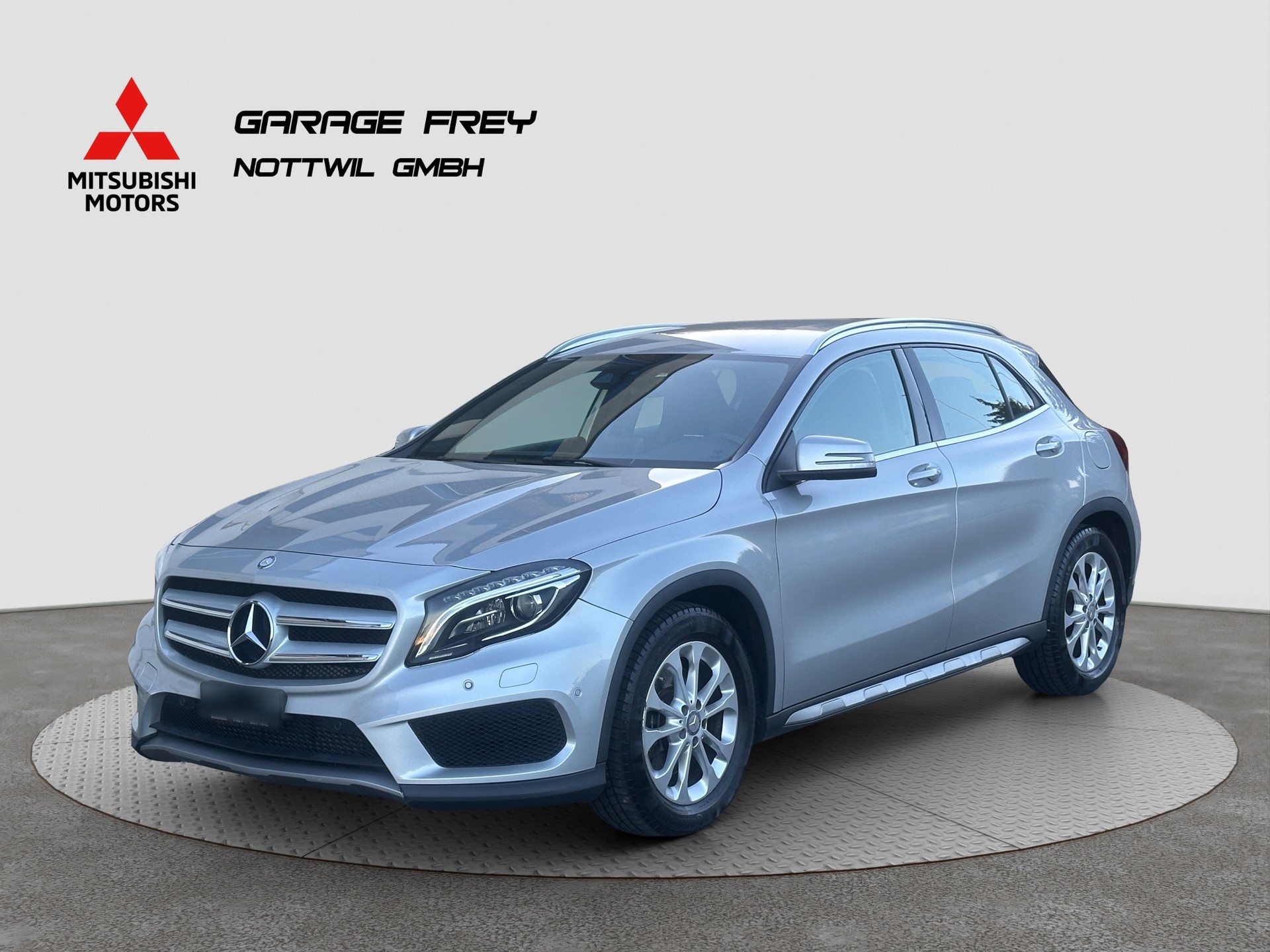 MERCEDES-BENZ GLA 220 d AMG Line 4Matic 7G-DCT-showroom-element-2