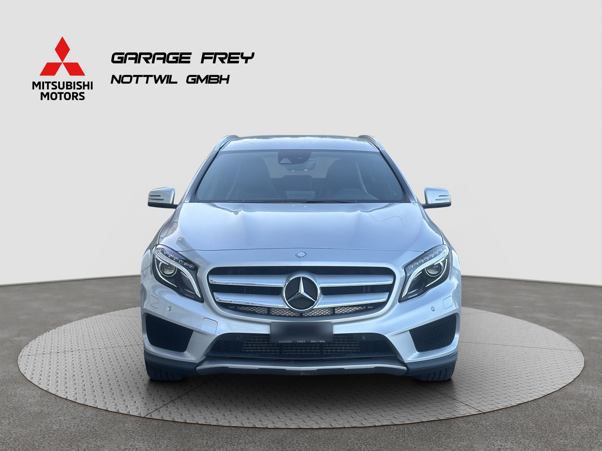 MERCEDES-BENZ GLA 220 d AMG Line 4Matic 7G-DCT-showroom-element-1