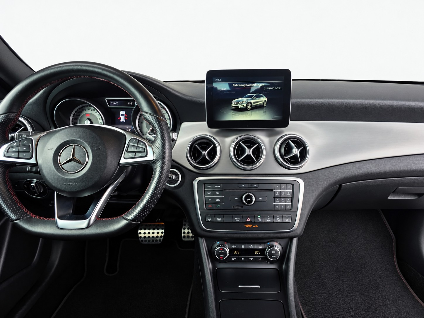 MERCEDES-BENZ GLA 220 d AMG Line 4Matic 7G-DCT-image-12