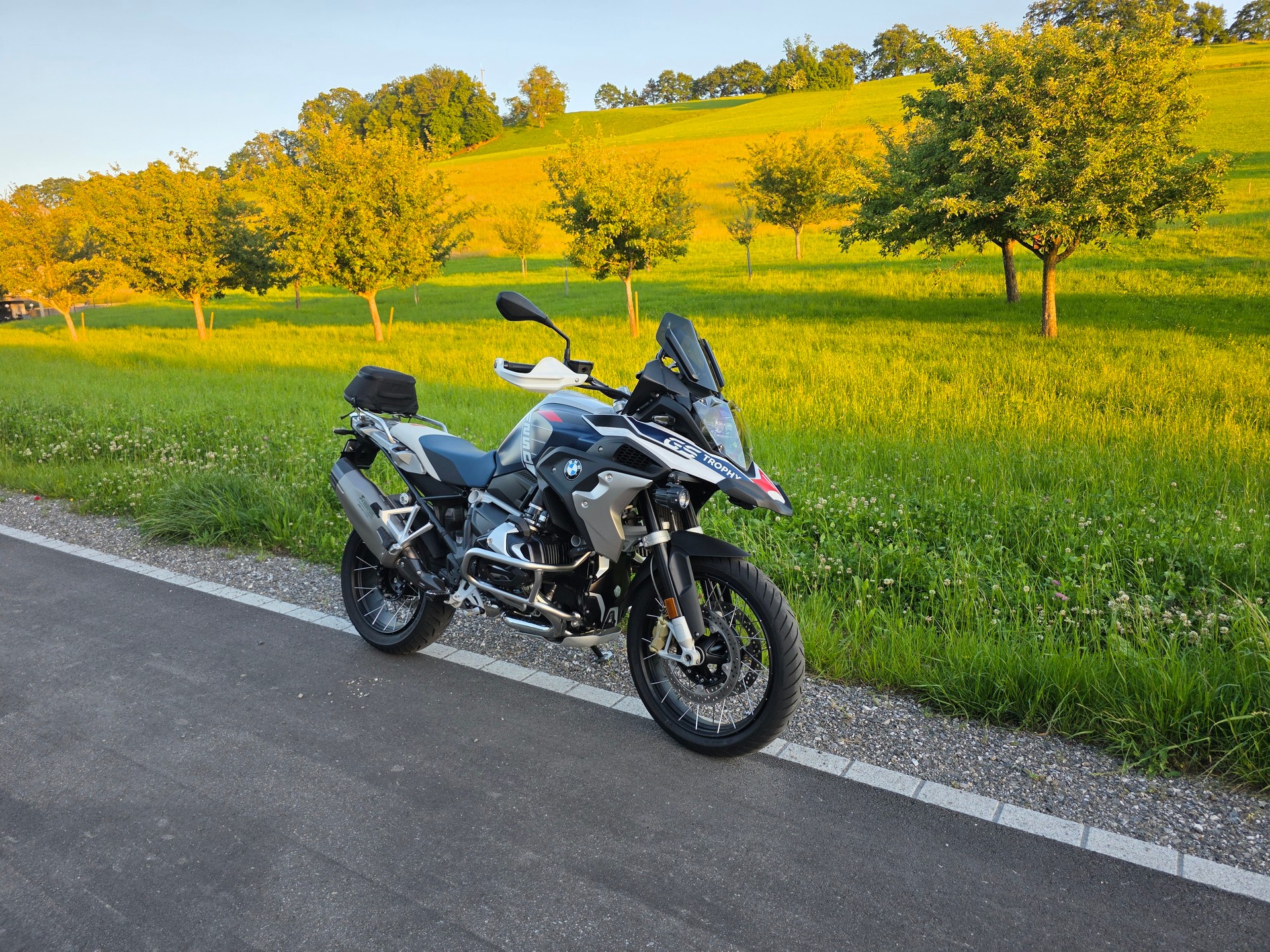 BMW R 1250 GS-image-0
