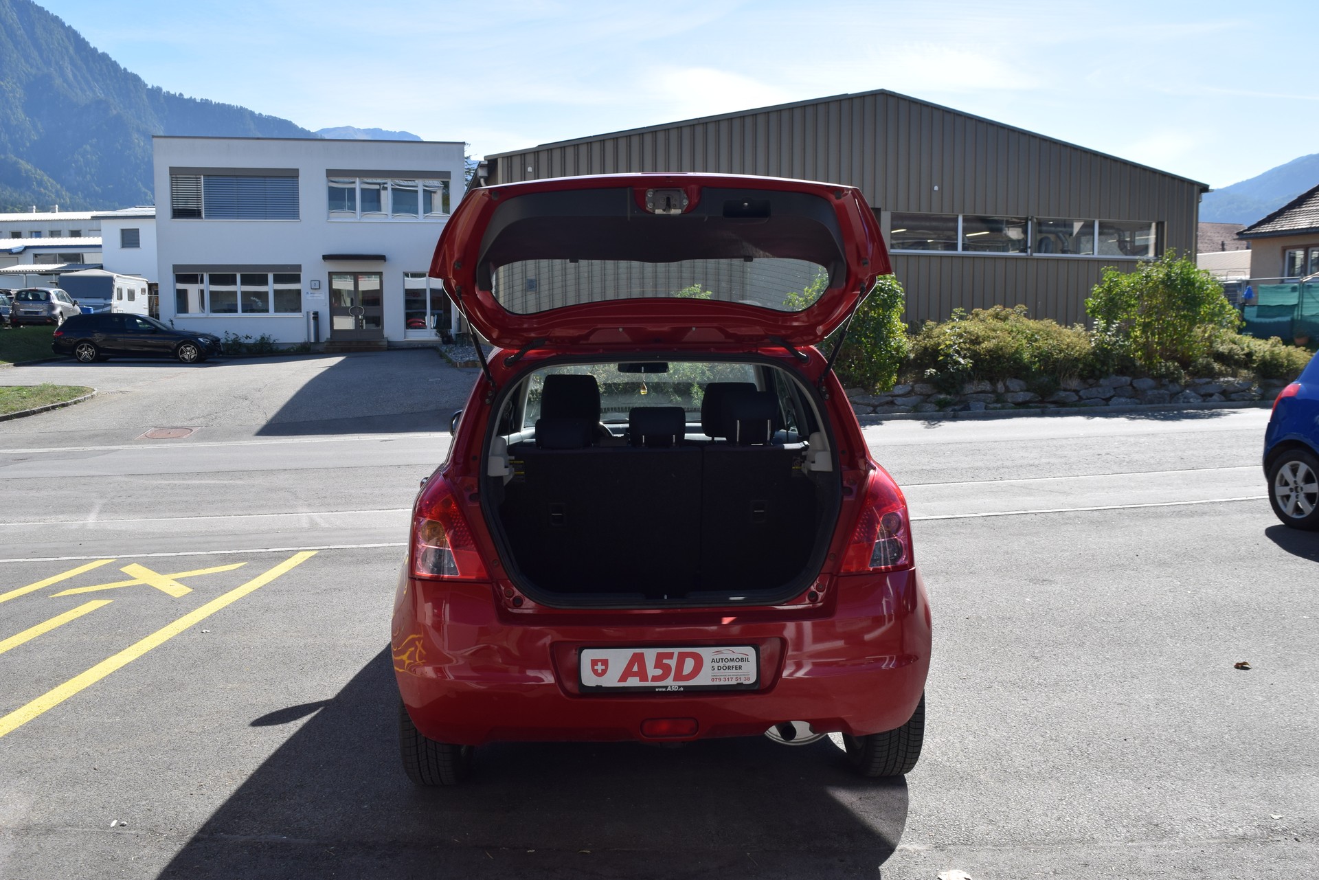 SUZUKI Swift 1.3i 16V GL Top 4x4-image-6