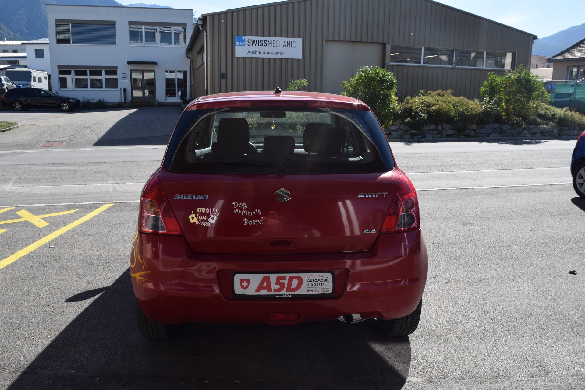 SUZUKI Swift 1.3i 16V GL Top 4x4-image-5