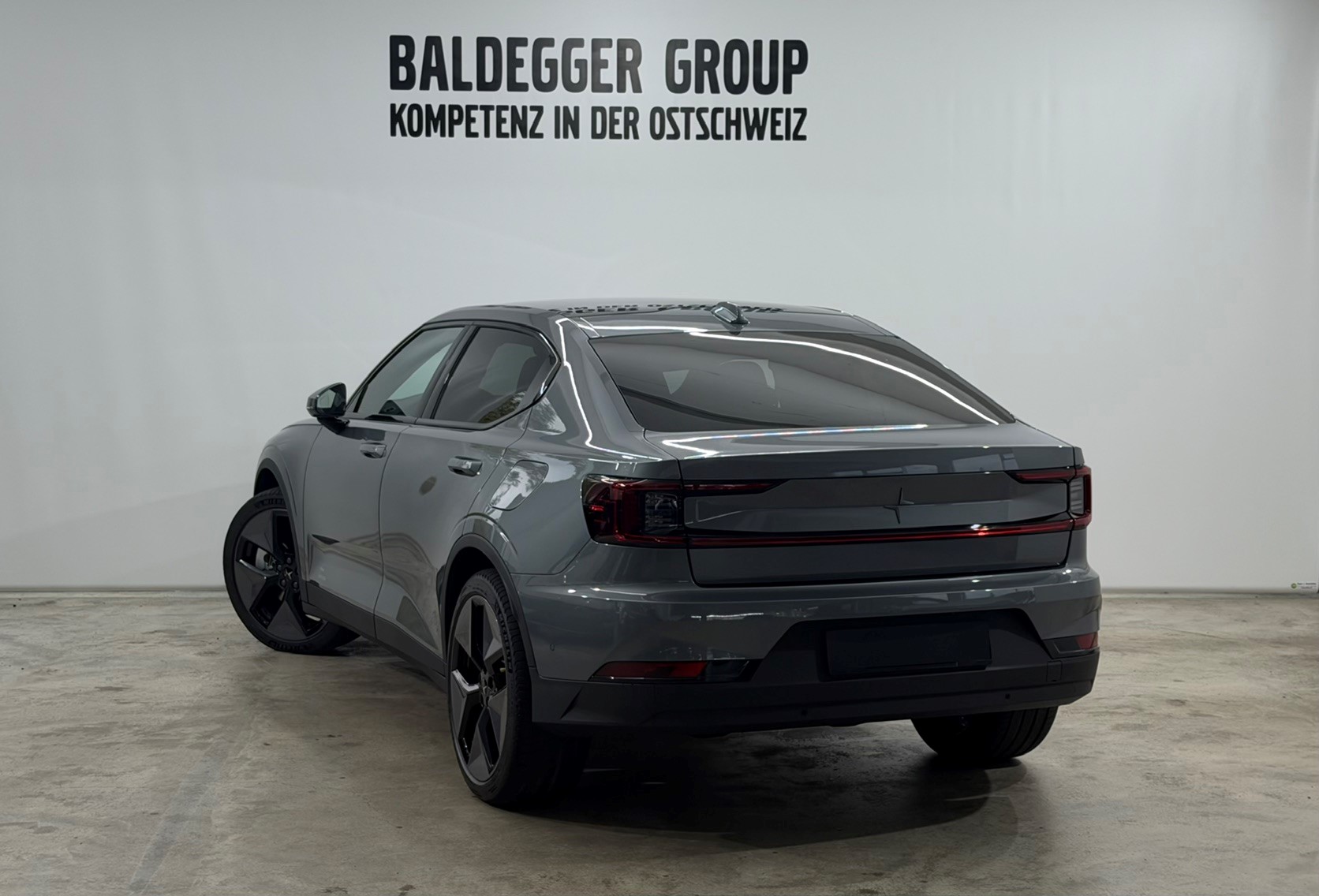 POLESTAR 2 Long Range Dual Motor Prime-showroom-element-1