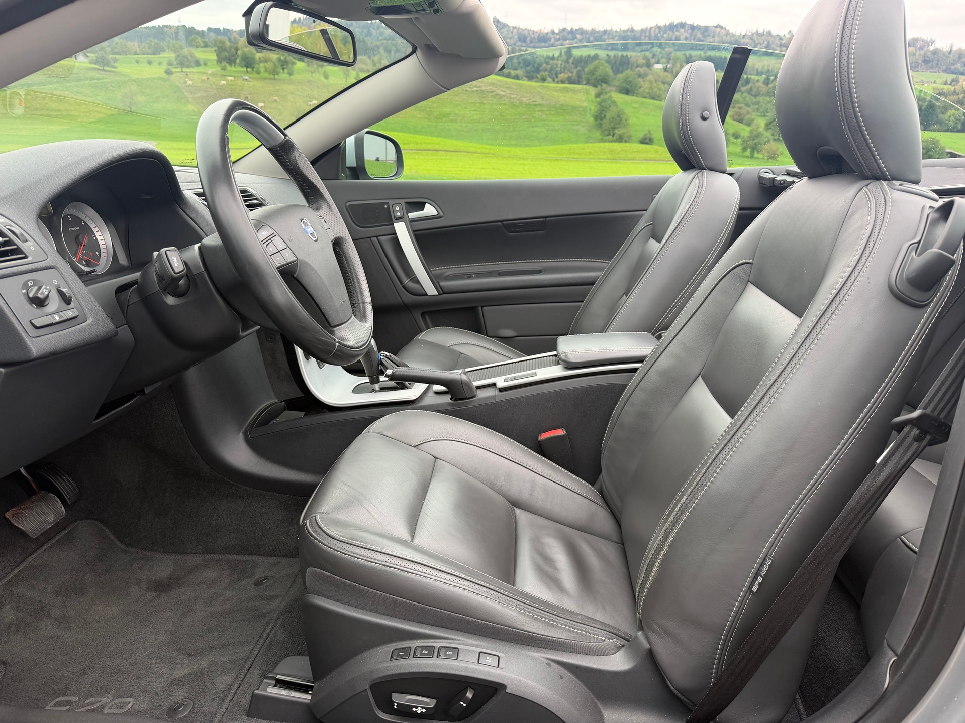 VOLVO C70 D4 Summum Geartronic-image-8