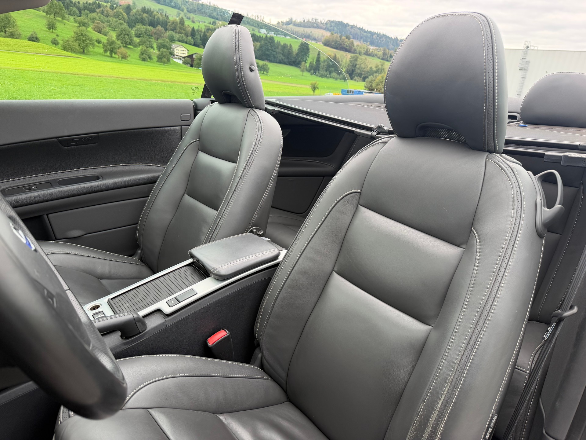 VOLVO C70 D4 Summum Geartronic-image-9