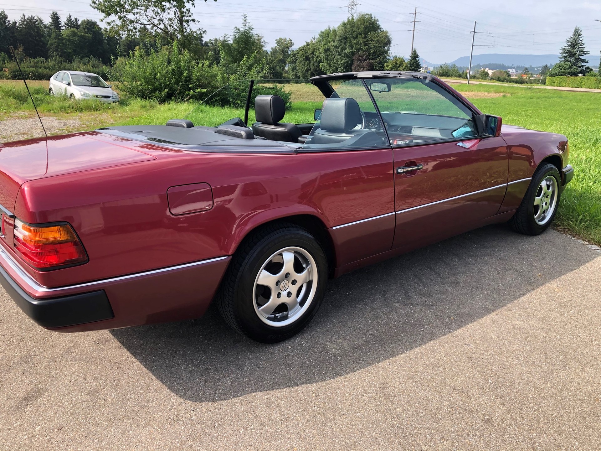 MERCEDES-BENZ 300 CE-24 Cabrio-image-1