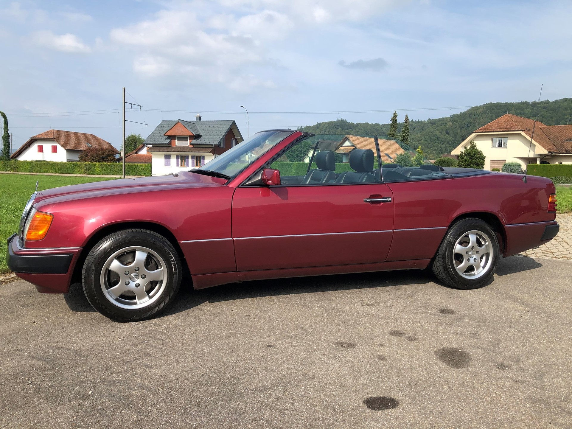 MERCEDES-BENZ 300 CE-24 Cabrio-image-3