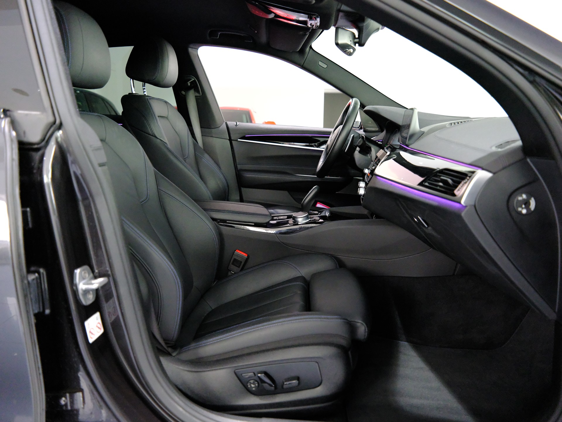 BMW 630i GT xDrive Steptronic //M-Paket-image-11
