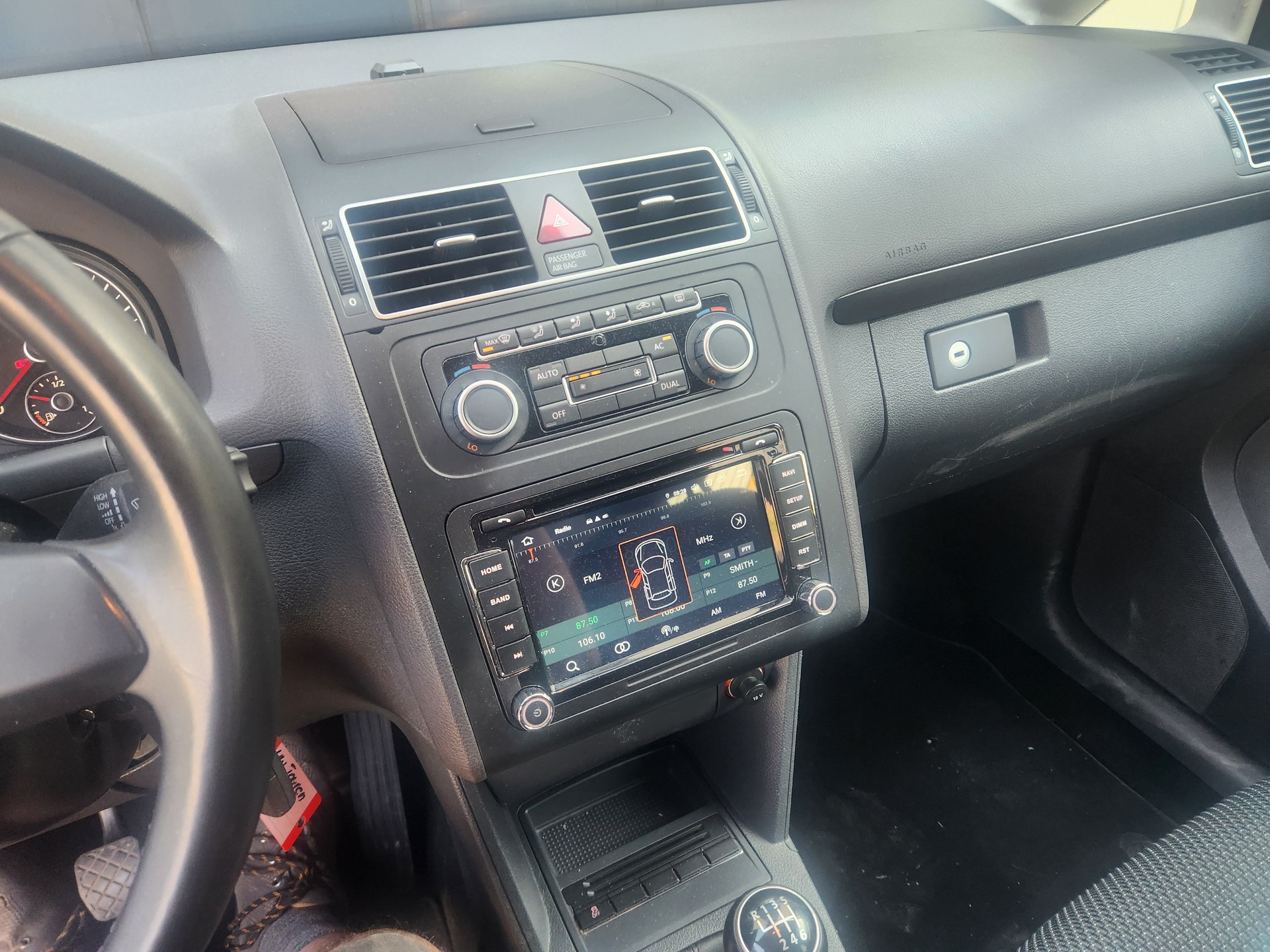 VW Touran 1.4 TSI Comfortline-image-9