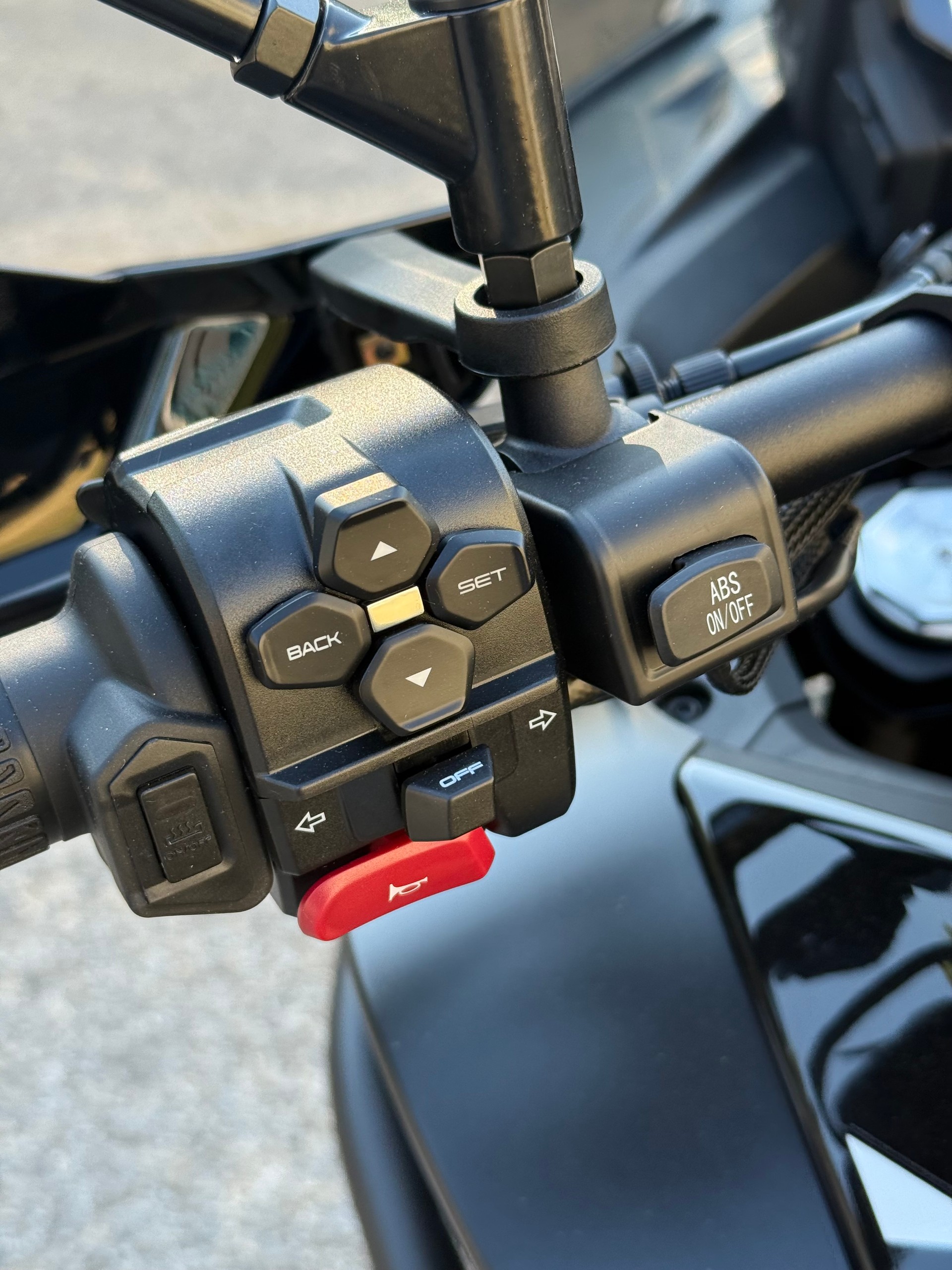 CF MOTO 700MT-image-8