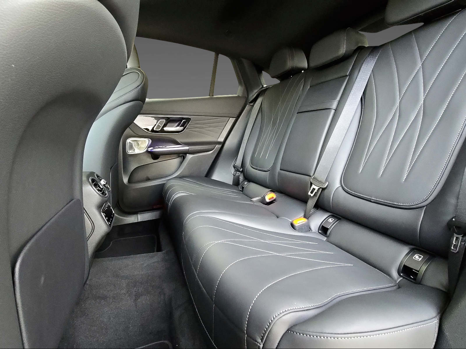 MERCEDES-BENZ GLC 300 4Matic Coupé-image-10