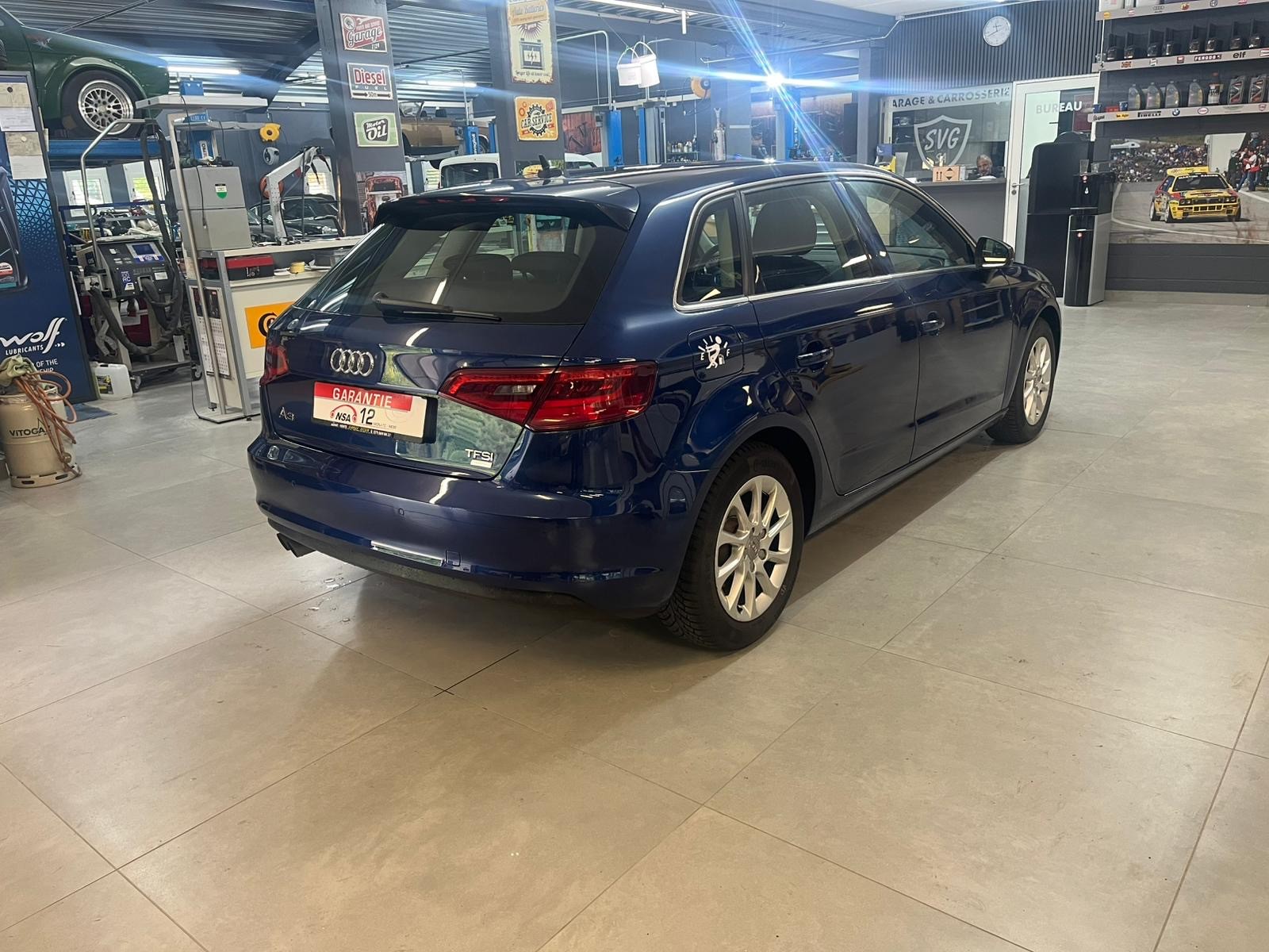 AUDI A3 Sportback 1.4 TFSI Ambition-image-4
