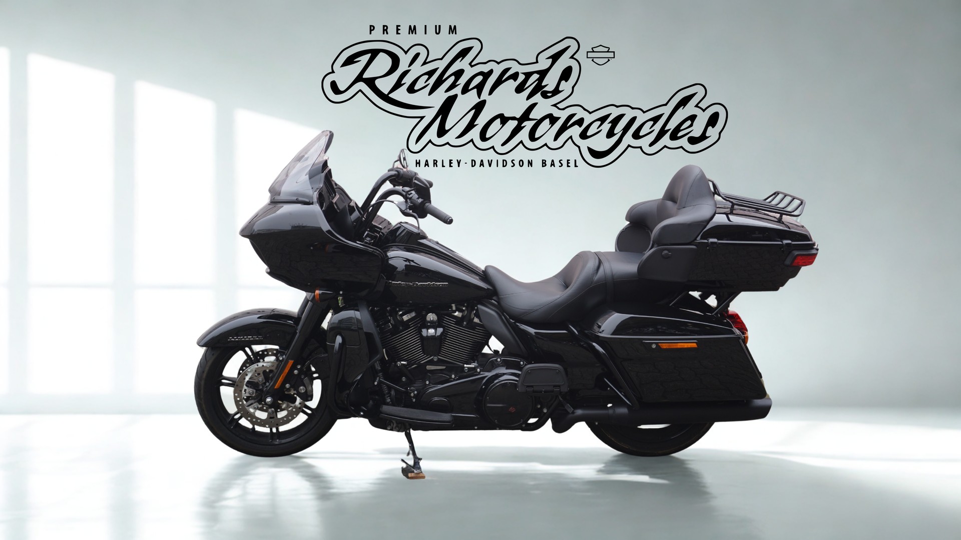 HARLEY-DAVIDSON FLTRK Road Glide Limited 114-showroom-element-3