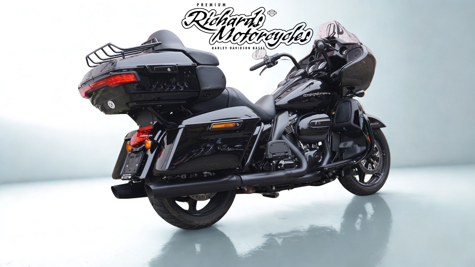HARLEY-DAVIDSON FLTRK Road Glide Limited 114-showroom-element-2