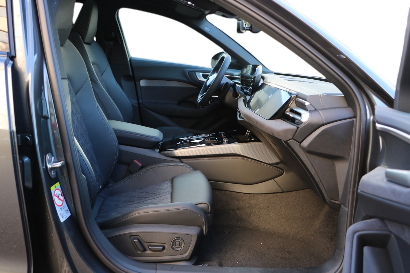AUDI A5 Avant TFSI quattro 150 kW S tronic-image-10